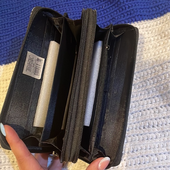 Wallet - Picture 2 of 2